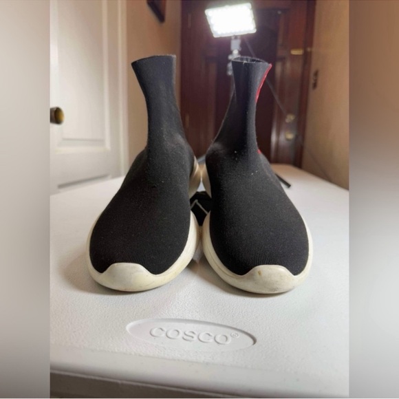 Prada Logo Band Sock Sneaker hi-Top Sock Sneakers
Men 7 UK / US 8 - Picture 3 of 13